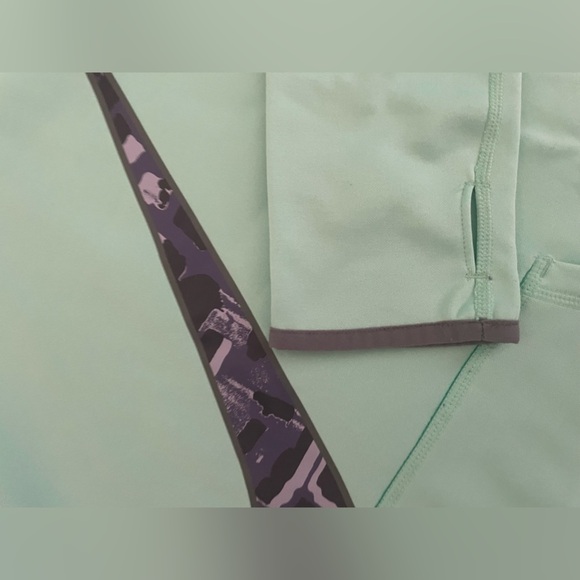 Nike teal Hoodie with thumb holes and funnel neck - Picture 2 of 6